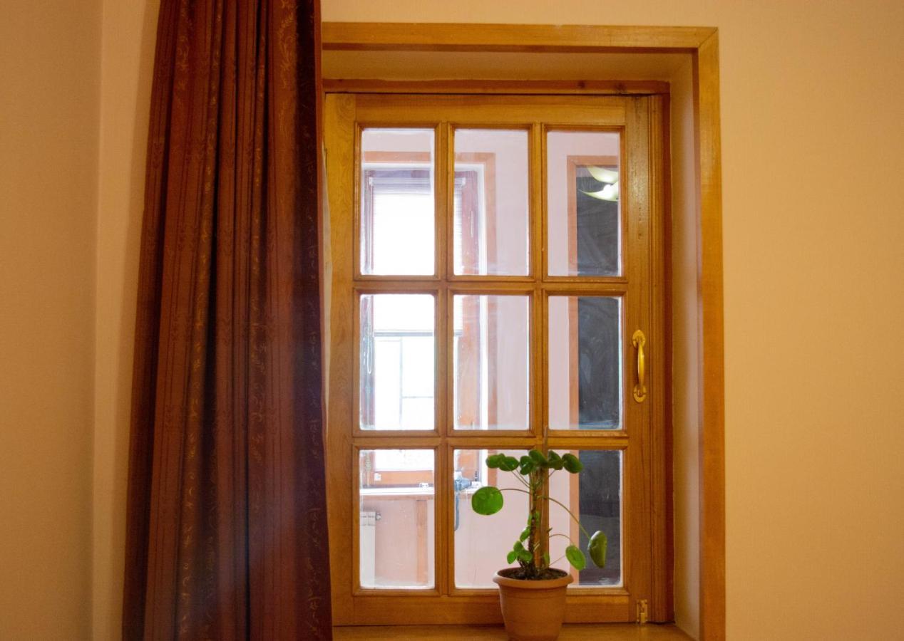 Sunflower Hotel Tbilisi ภายนอก รูปภาพ