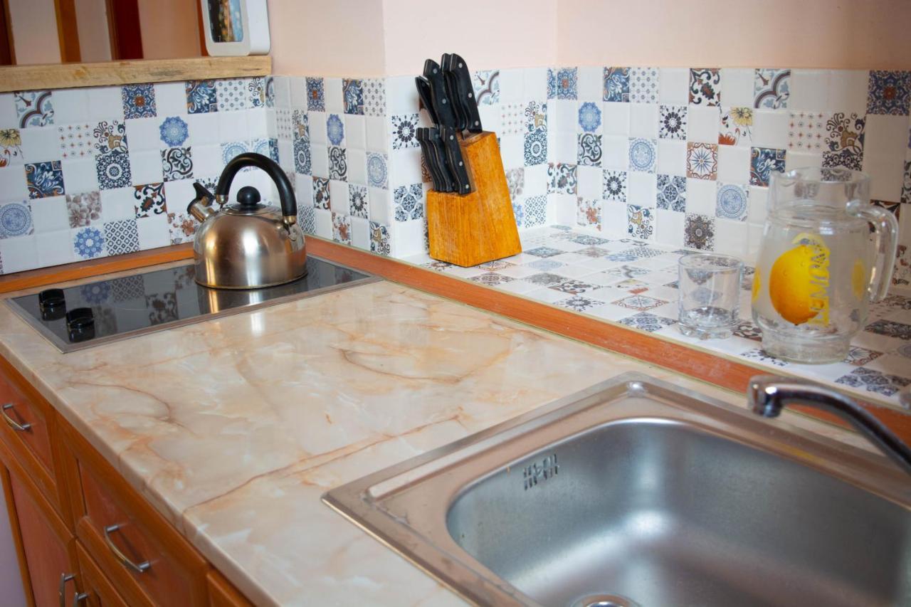 Sunflower Hotel Tbilisi ภายนอก รูปภาพ
