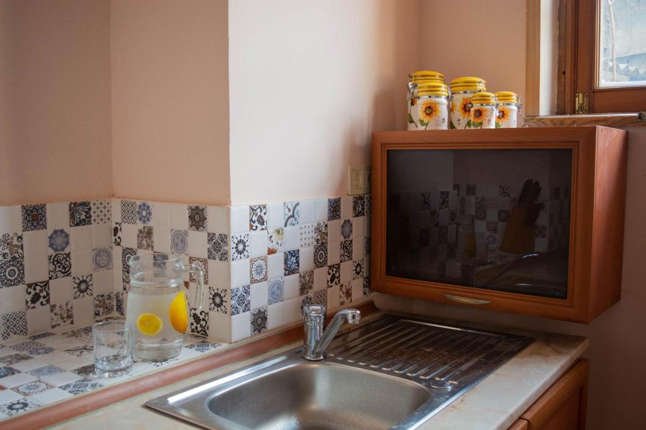 Sunflower Hotel Tbilisi ภายนอก รูปภาพ